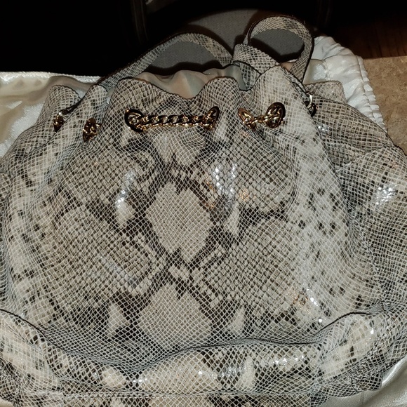 Michael kors hand bag